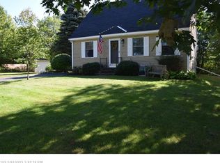 88 Hicks St, Portland, ME 04103