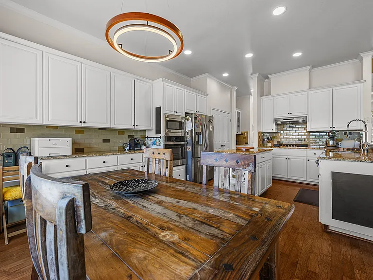 5004 Valburn Ct — Photo 10