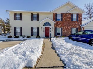 454 Cambridge Pl #3, Saint Peters, MO 63376