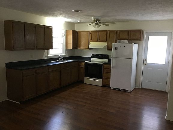 3rd image of 26400 Peninsular Dr