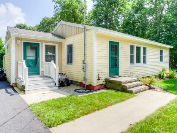 2 Laurelwood Rd, Rutland, MA 01543