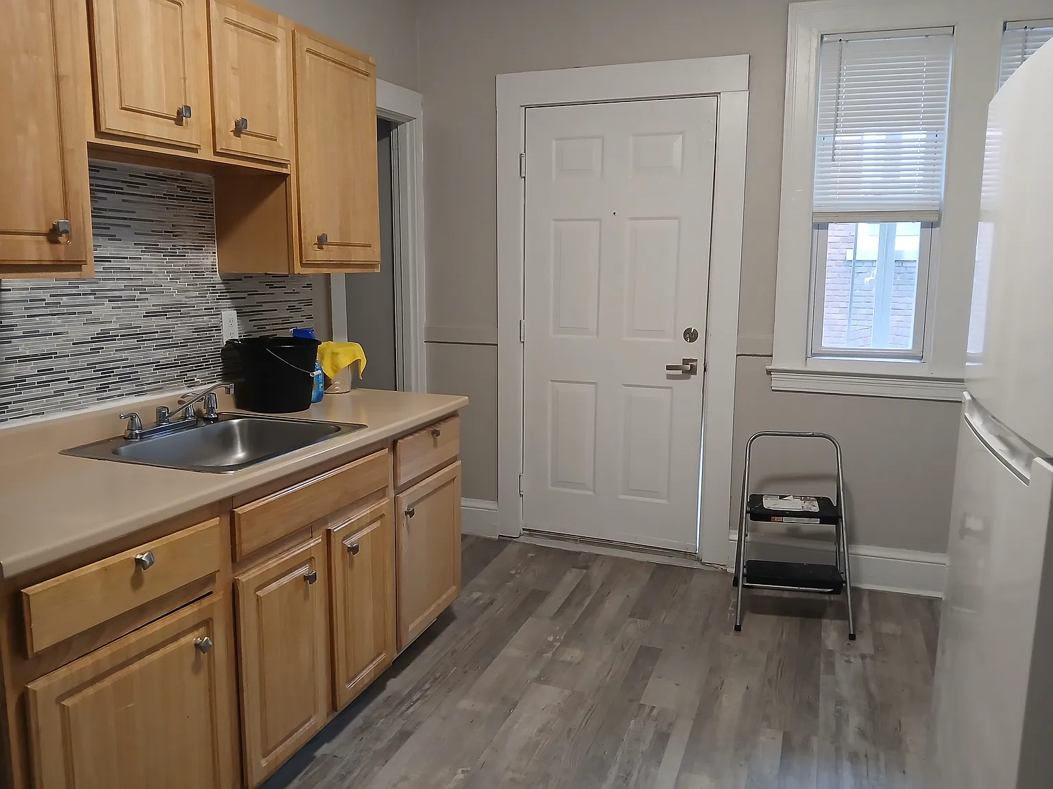 325 Washington St — Photo 2