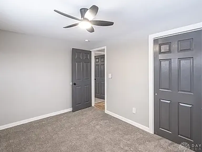 3781 Keswick Ln — Photo 2