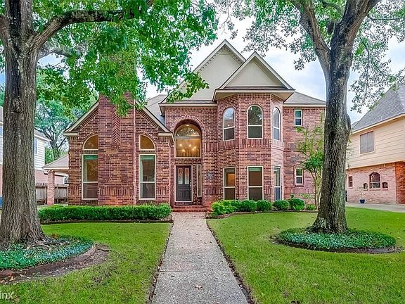 4th image of 20218 Chateau Bend Dr
