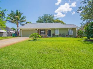 437 Thomas St, Sebastian, FL 32958