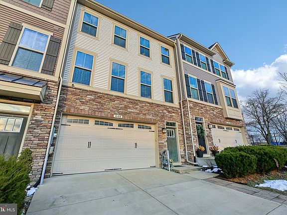 3rd image of 448 Marianna Dr