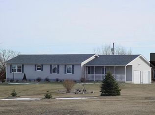 3380 64th Street Dr, Palo, IA 52324