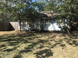 1008 S Avenue B, Denton, TX 76201