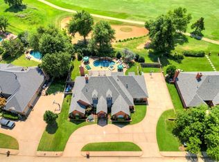 412 Country Club Ter, Edmond, OK 73025