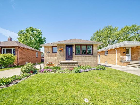 2nd image of 1347 Bernard Rd