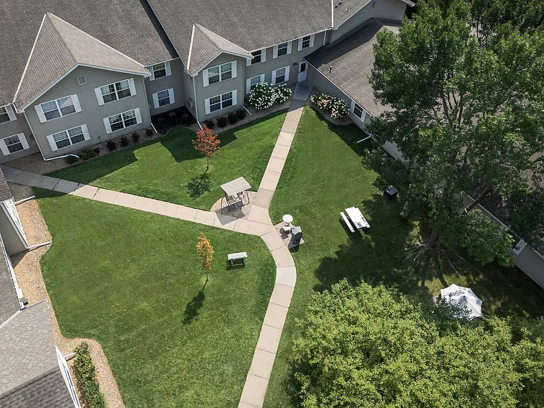 Cottage Villas of Arden Hills — Photo 11