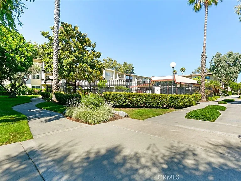 12200 Montecito Rd #F105 — Photo 33
