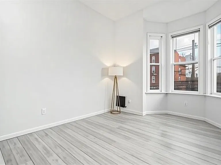 91A Palisade Ave #2 — Photo 2