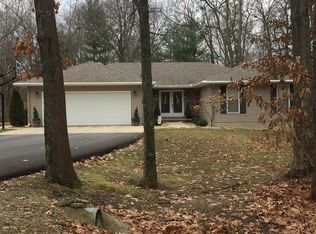 1920 Horseshoe Dr, Vandalia, IL 62471