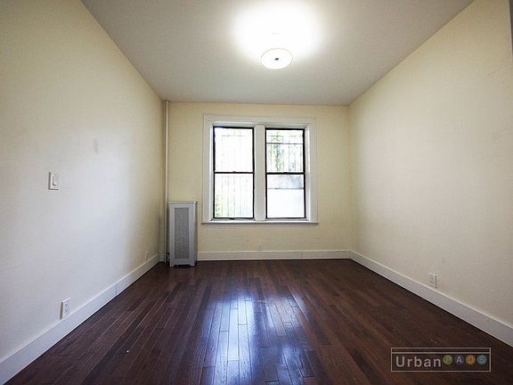 4th image of 64 Vernon Ave #1