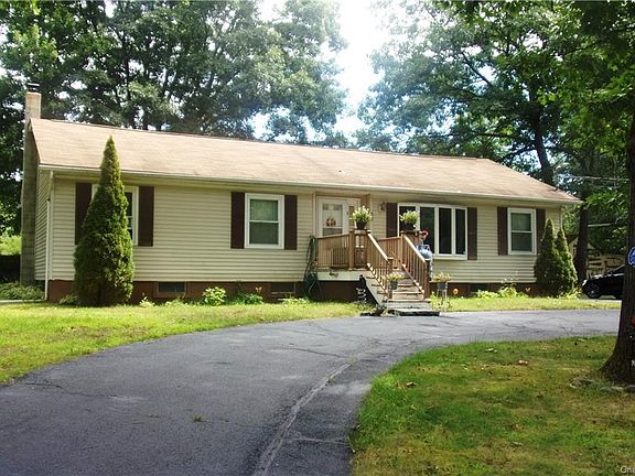 3rd image of 39 Delaware Dr