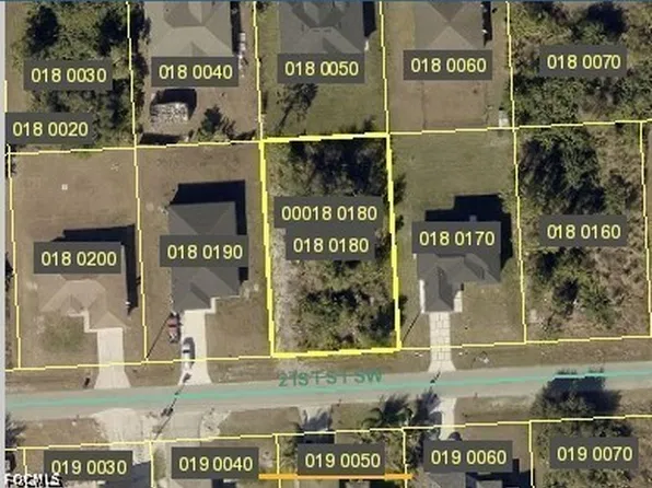 3512 21st St SW, Lehigh Acres, FL 33976