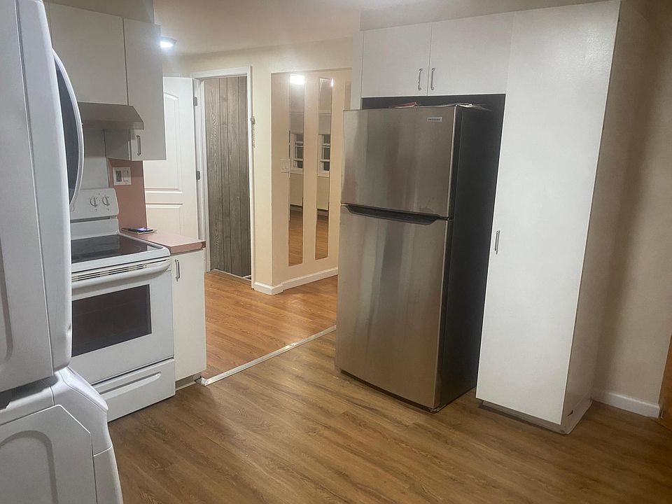 1st image of 1145 Lorraine Dr #1