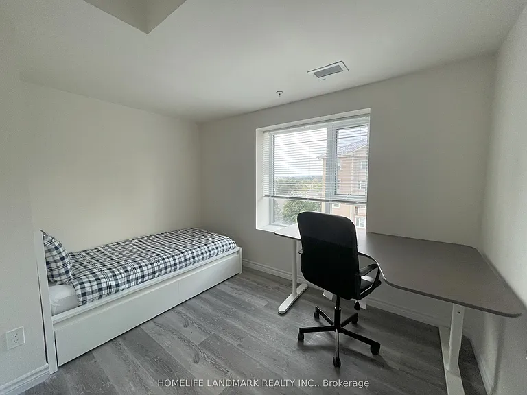 246 Lester St #602 — Photo 12