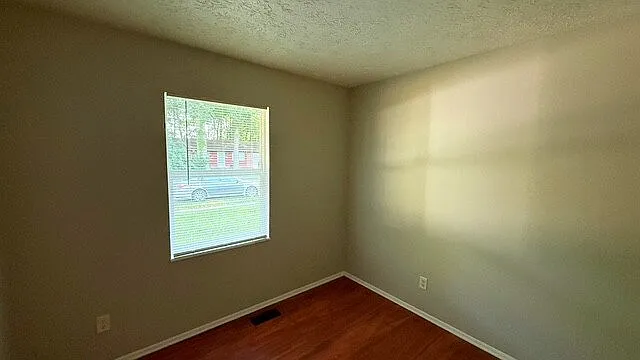 10221 Ridgefield Dr — Photo 10