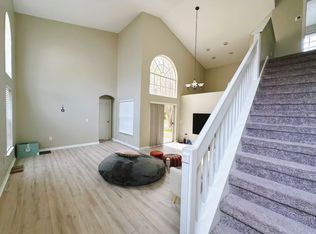 5127 Sterling Manor Dr, Tampa, FL 33647