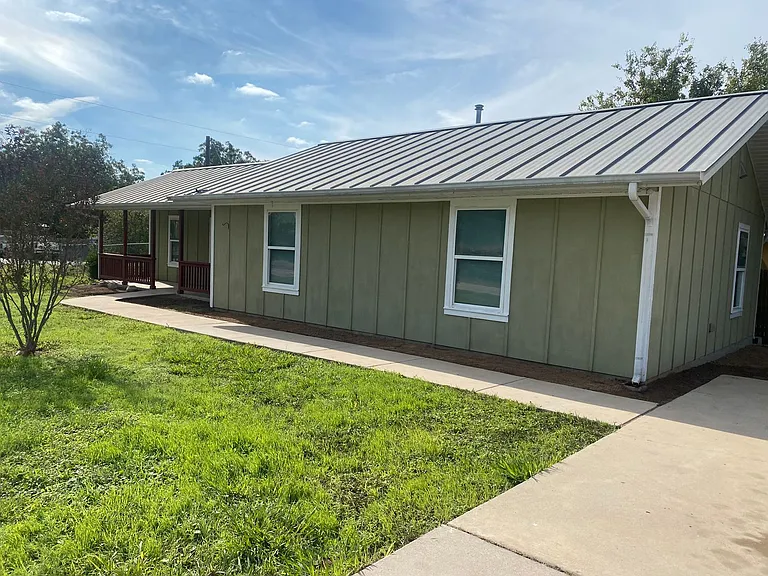601 N Bastrop St — Photo 21