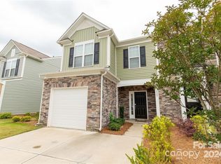825 Canoe Song Rd, Fort Mill, SC 29708