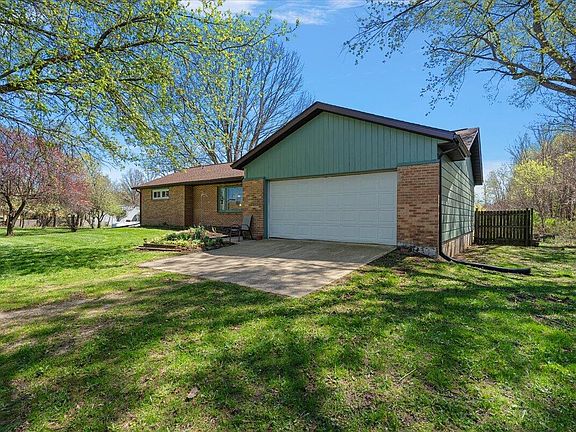2nd image of 60299 County Road 380