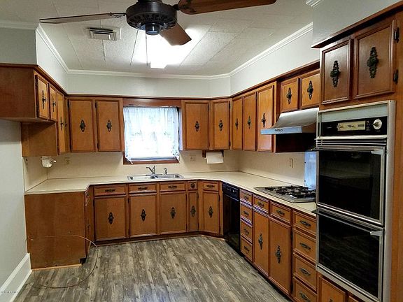 4th image of 121 Finola Dr