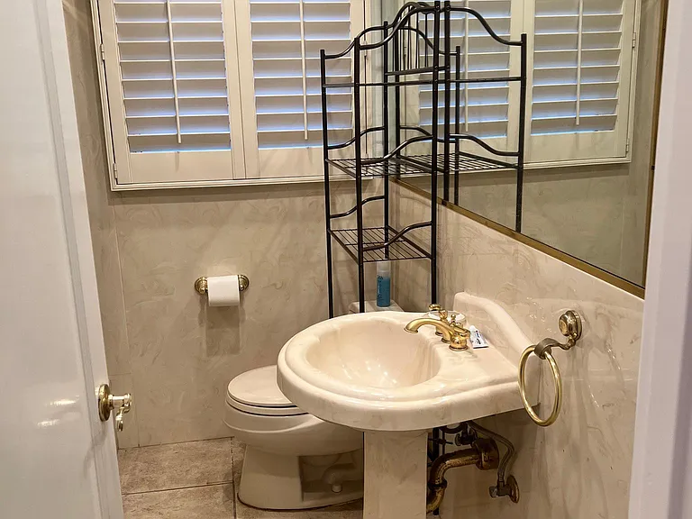 861 Sybil Ave — Photo 13