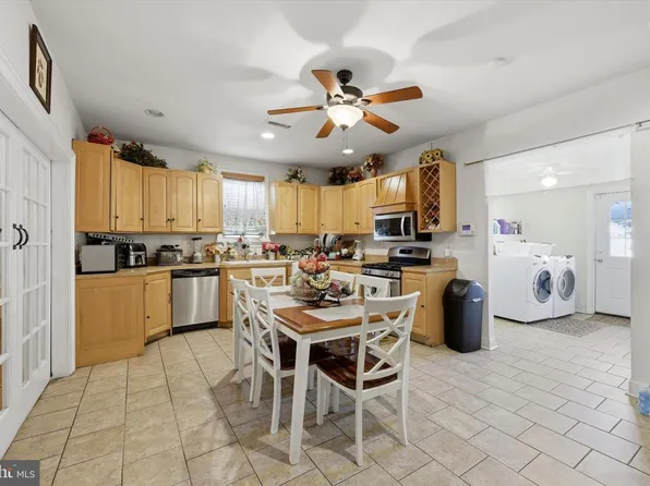 159 Otter St, Bristol, PA 19007