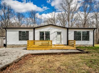 8130 Oak Springs Rd, Nunnelly, TN 37137