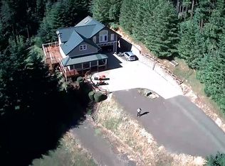 24933 Creekwood Rd, Junction City, OR 97448