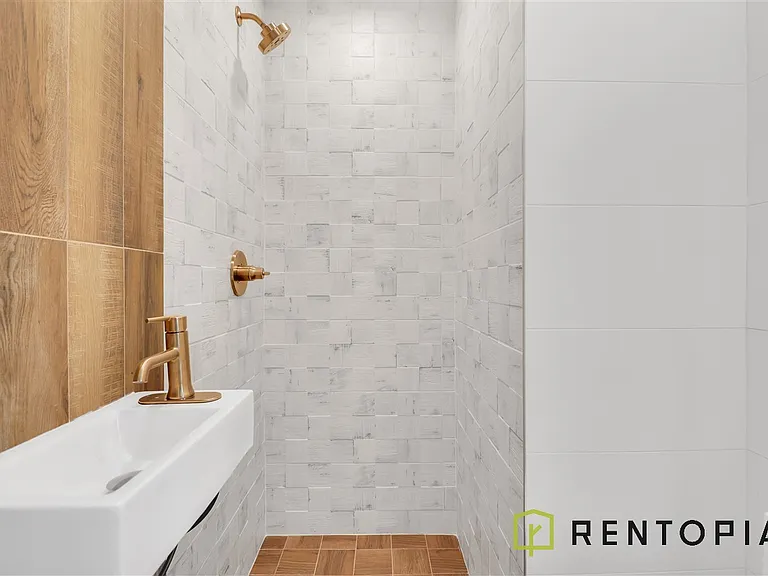 199 Stockholm St #2B — Photo 7