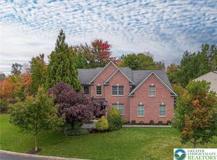 165 Robert Dr, Allentown, PA 18104