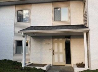 71 Bennett Cmn, Millbrook, NY 12545