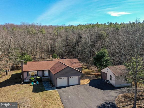 3rd image of 400 Whitham Dr