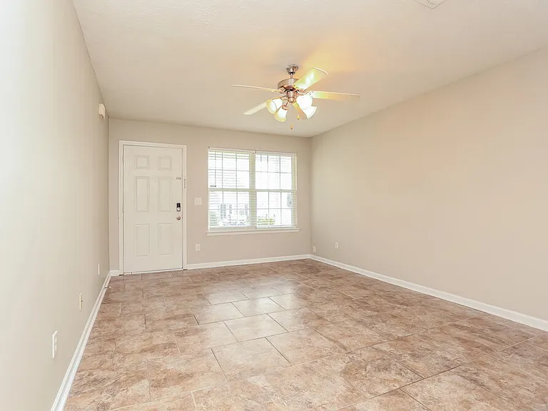 174 Howard Woody Dr — Photo 4