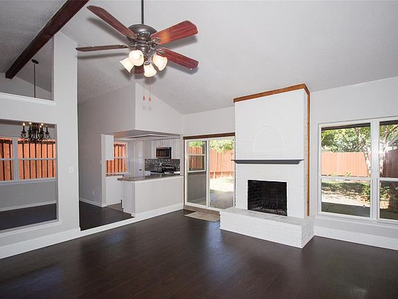 3rd image of 2901 Forest Park Dr