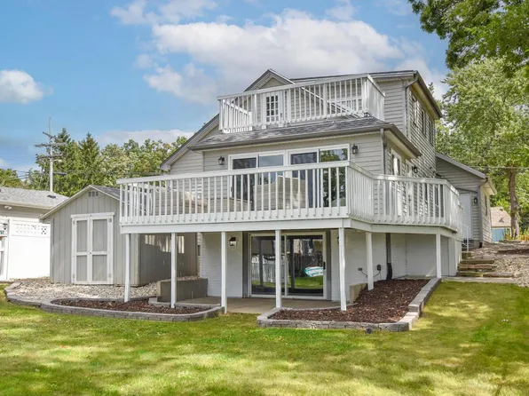 W180S6865 Muskego DRIVE, Muskego, WI 53150