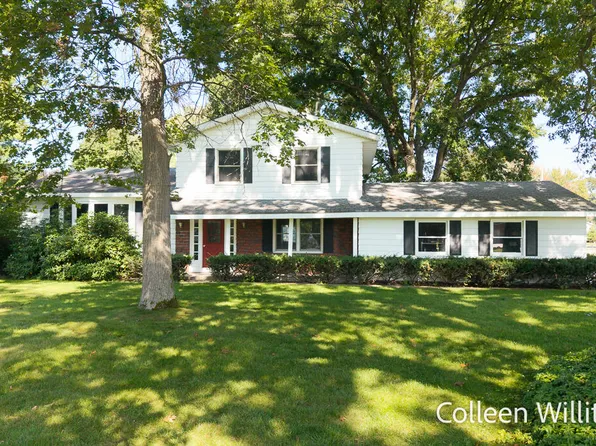 421 W Chadwick Dr, Muskegon, MI 49445