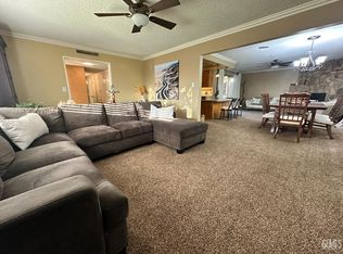 3623 Redlands Dr, Bakersfield, CA 93306