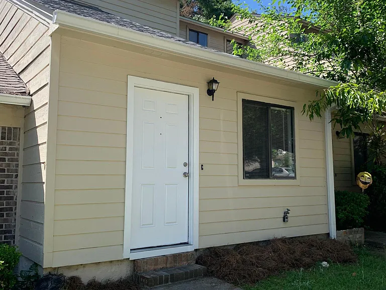 1798 Falconcrest Dr — Photo 34
