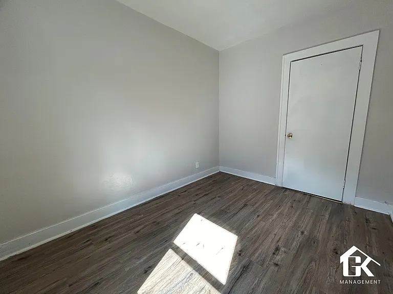 Scovel Apartments — Photo 37