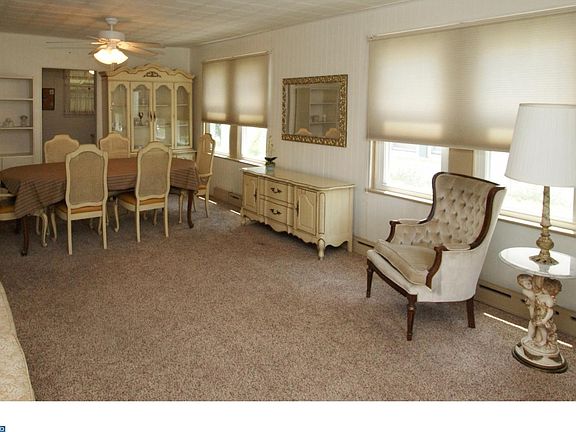 4th image of 221 Cricket Ave