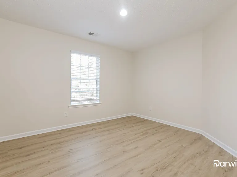 5435 Rock Lake Dr — Photo 13