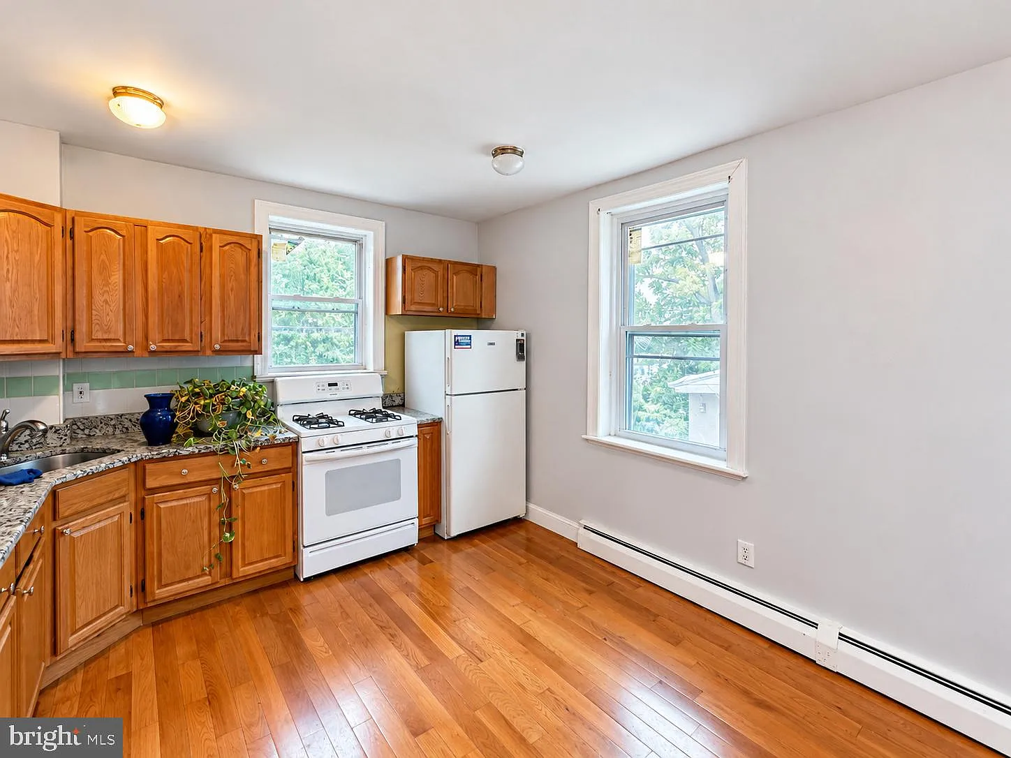 912 Ridge Ave — Photo 4