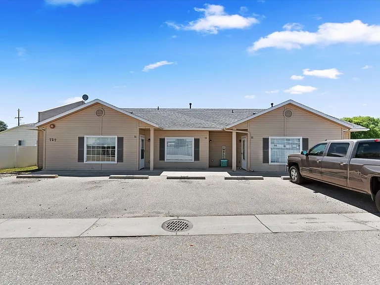 727 Stampede Ct #2C — Photo 1