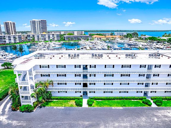 5th image of 907 Marina Drive #409