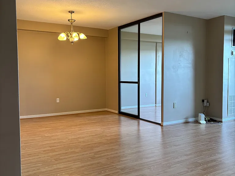 100 Canyon Ave #508 — Photo 6
